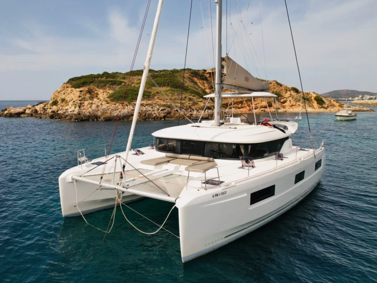 Louer Catamaran avec ou sans skipper Lagoon à Saint George's