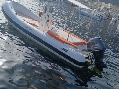 Hire a Bwa Bwa 4.80 Isola delle Femmine