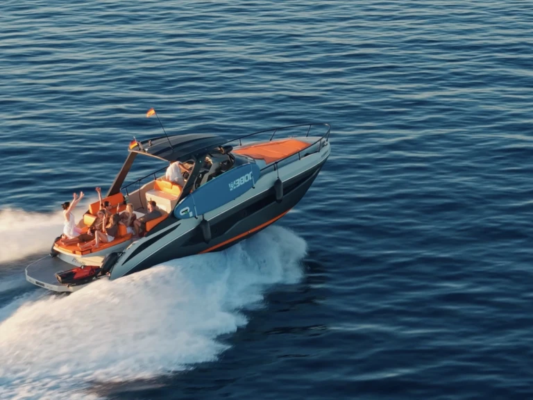 Location Bateau à moteur FIM avec permis