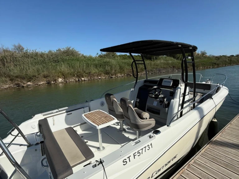 Location Bateau à moteur à Carnon-Plage - Jeanneau Cap Camarat 7.5 CC Serie 2