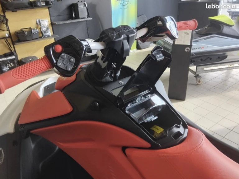 Location bateau Sea-Doo Spark Trixx à Capbreton sur Samboat