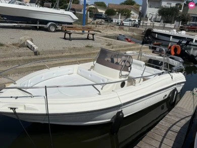 Hire a Ranieri Millennium 18.20 Carnon-Plage