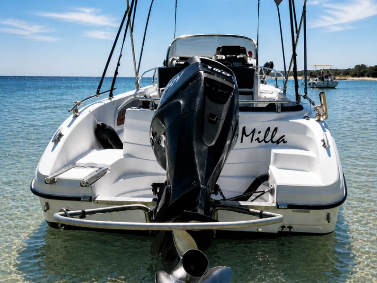 Louez un Ranieri Shadow 22 S à Port-Camargue