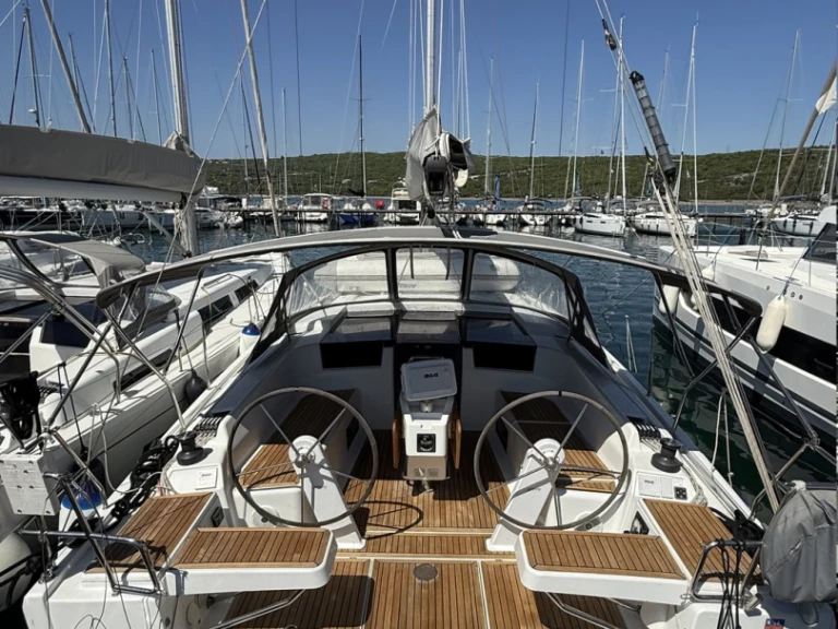 Location Voilier à Punat - Hanse Hanse 418