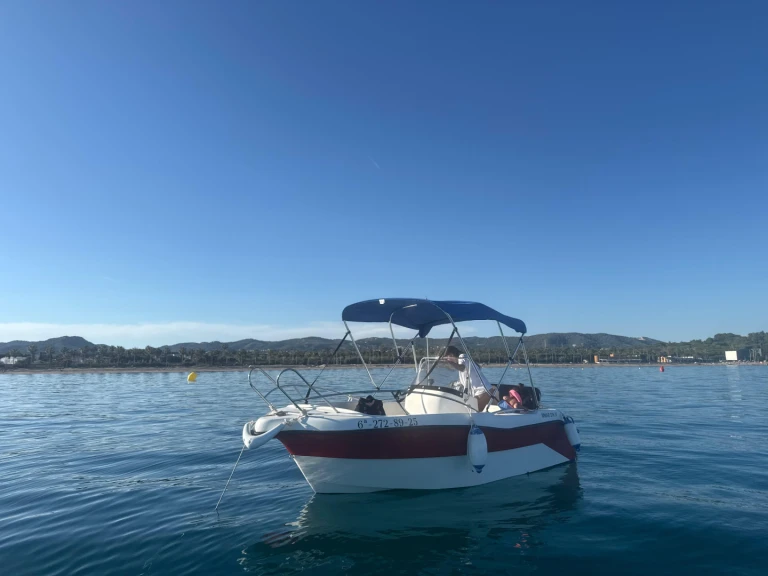 Louer Bateau à moteur avec ou sans skipper Mareti à Roda de Barà