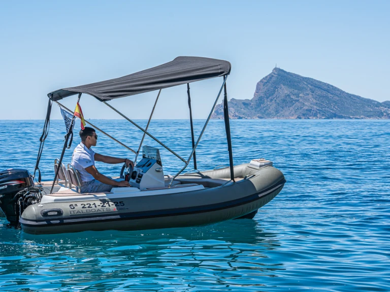Louer Semi-rigide avec ou sans skipper Italboats à Altea