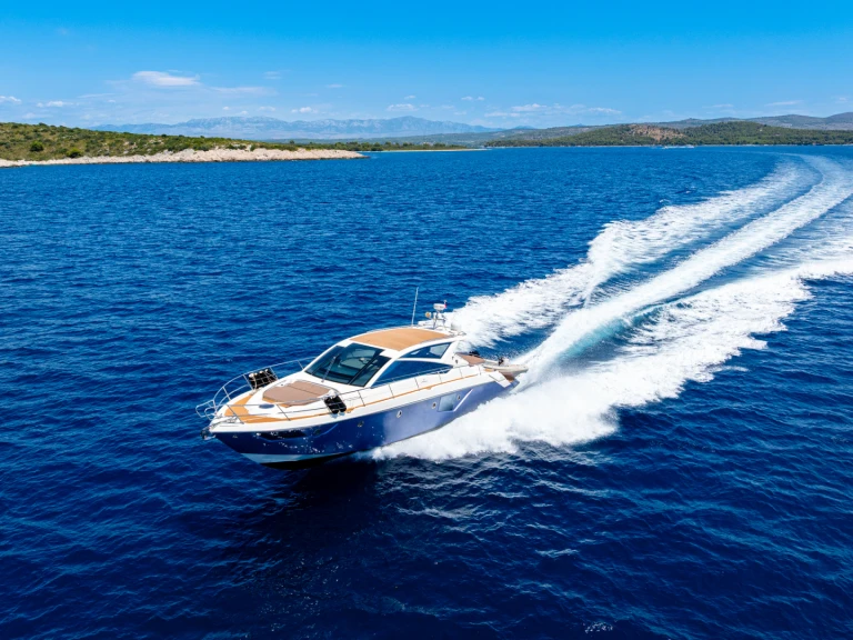 Louer Yacht avec ou sans skipper Cranchi à Split