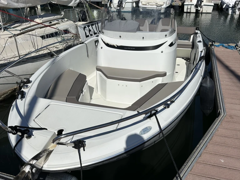 Bateau à moteur à louer à Le Havre au meilleur prix