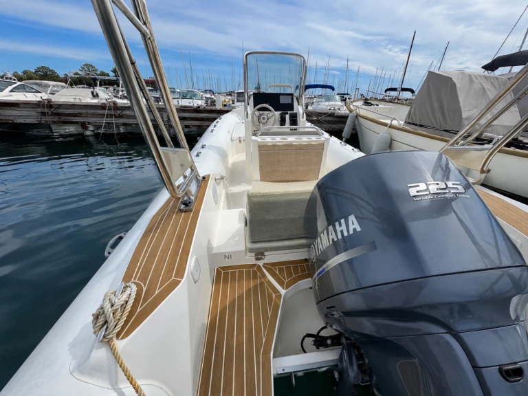 Capelli Tempest 700 a louer à Saint-Raphaël