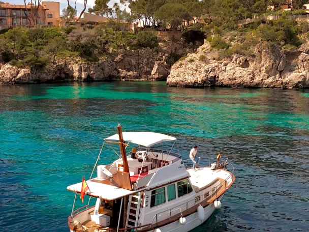 Location Bateau à moteur Myabca avec permis