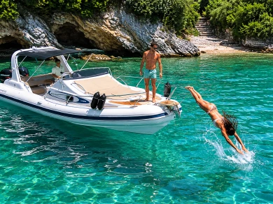 RIB hire in Vieux port de Corfou - Nuova Jolly King 750