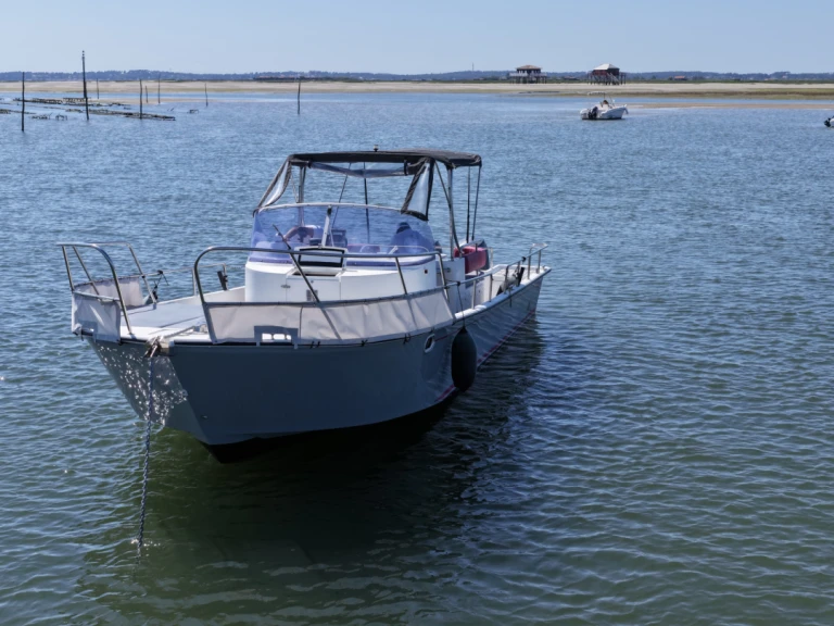 Louer Bateau à moteur avec ou sans skipper Beacher à Arcachon
