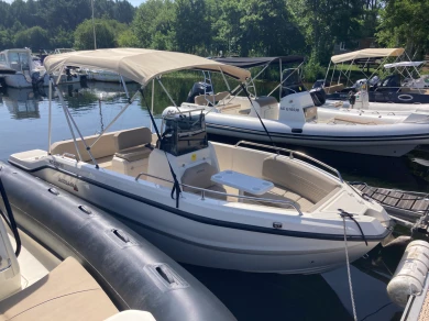  - charter bareboat or captained in  Sanguinet
