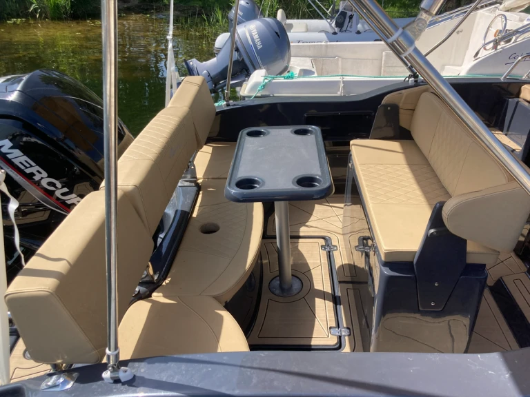 Location Bateau à moteur à Sanguinet - Nireus 53 Elegance