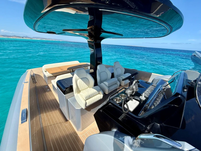 Bateau à moteur à louer à Espagne au meilleur prix