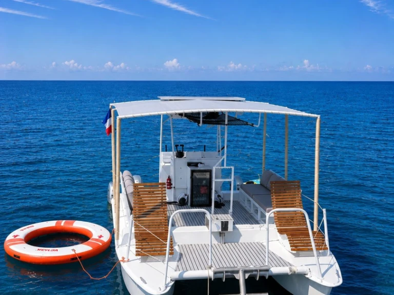 Location bateau Golfe-Juan pas cher Catabarge