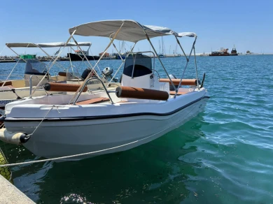 Alquiler Lancha Athrakiboats con o sin  título de navegación