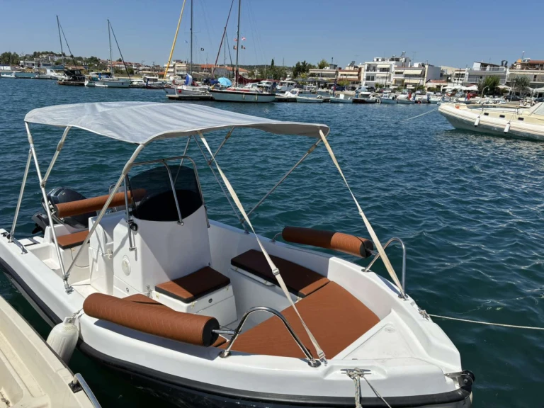 Athrakiboats TRITON a louer à Néa Moudhaniá