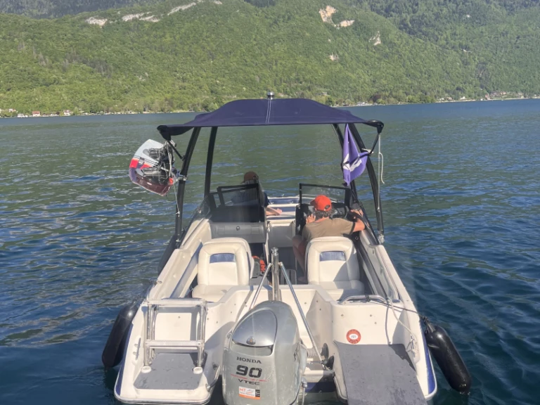 Location Bateau à moteur Sunbird avec permis
