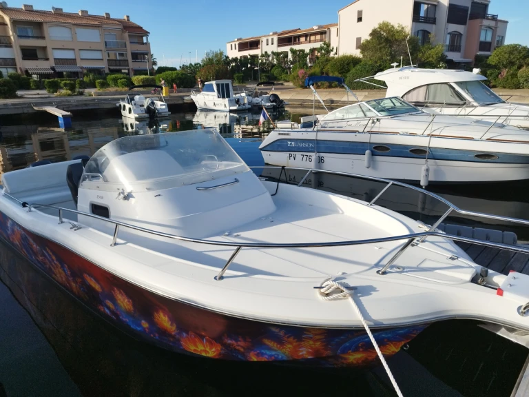 Location bateau Saint-Cyprien pas cher White Shark 248