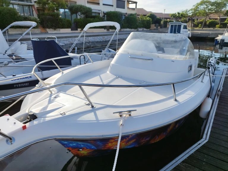 Location bateau White Shark White Shark 248 à Saint-Cyprien sur Samboat