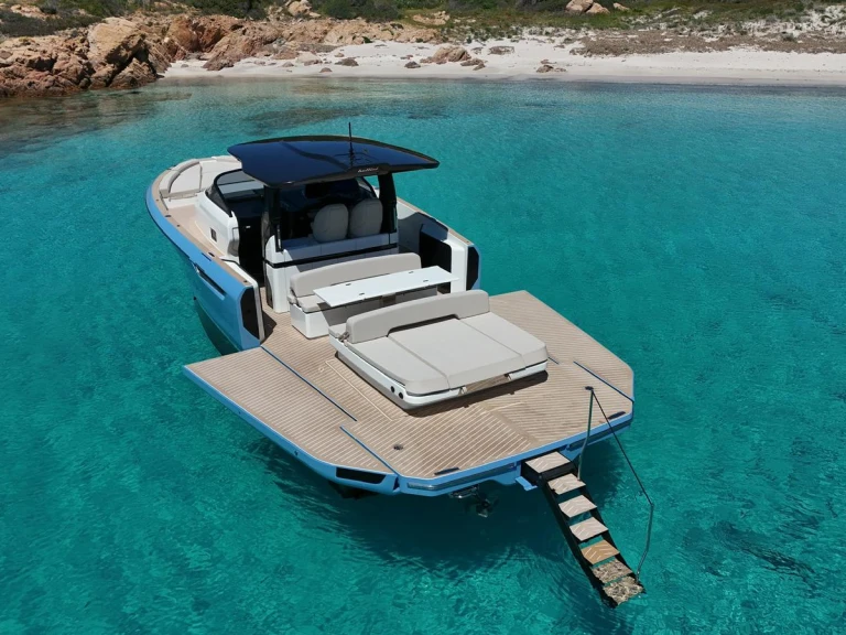 Location Bateau à moteur BELLINI avec permis
