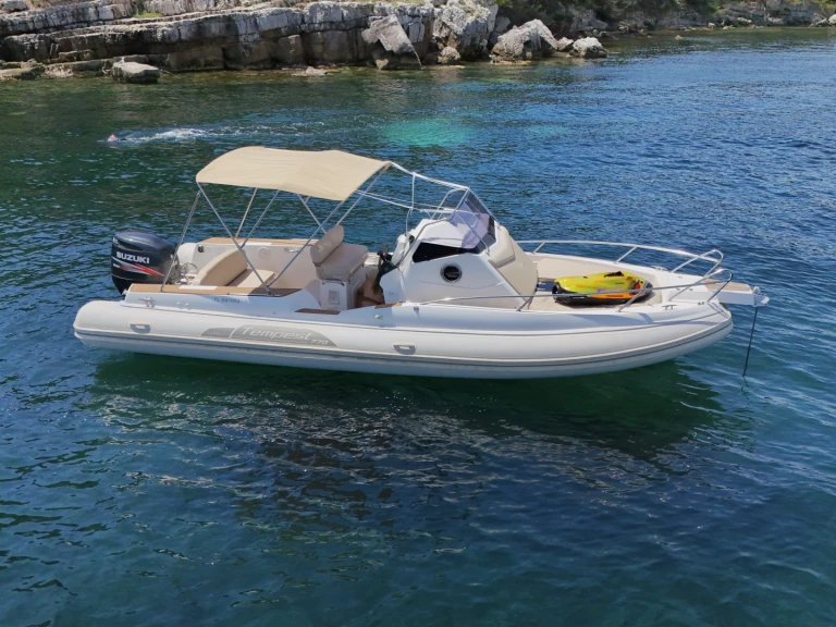 Location Semi-rigide à Cannes - Capelli Tempest 770 WA