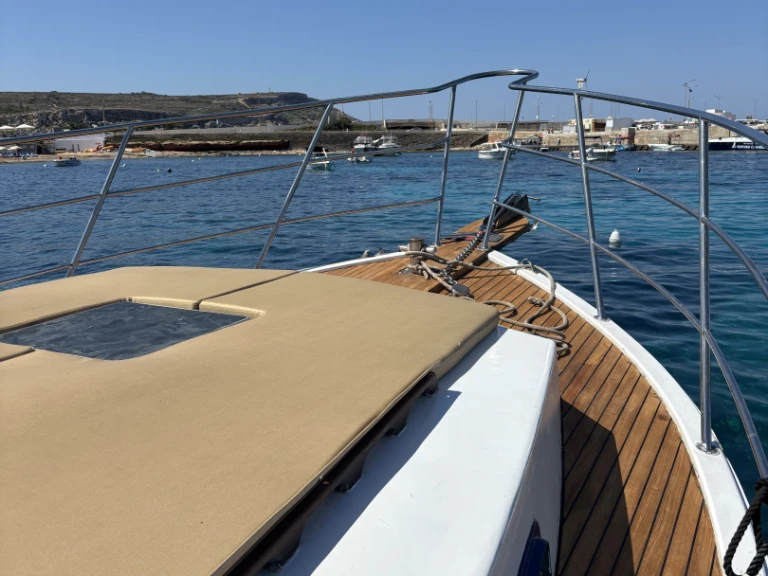 Location à Gozo - Custom Made Duffy & Duffy sur SamBoat