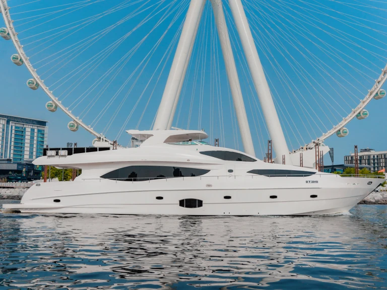 Yacht à louer à Dubai Marina au meilleur prix