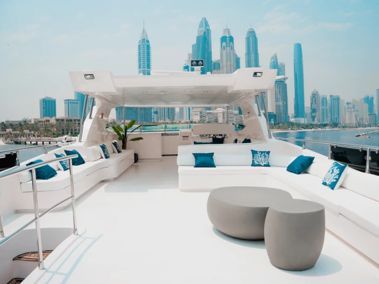 Louez un  Luxury Motor Yacht X35 à Dubai Marina