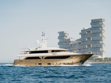 YachtCharter in Dubai Marina -  Luxury Motor Yacht B auf SamBoat