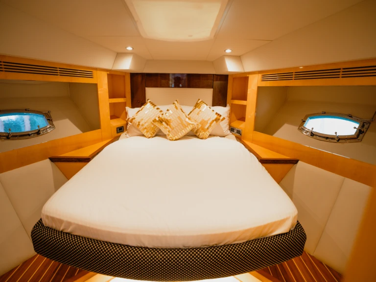 Location bateau Dubai Marina pas cher Luxury Motor Yacht X3