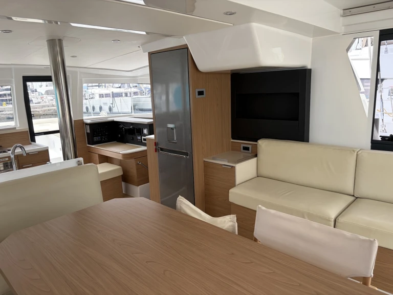 Location bateau Bali Bali 4.2 à Álimos sur Samboat