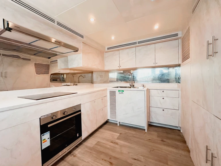 Yacht à louer à Dubai Marina au meilleur prix