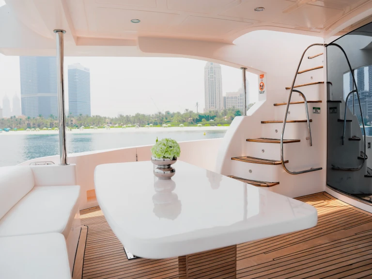 Location bateau Dubai Marina pas cher Luxury Motor Yacht X35