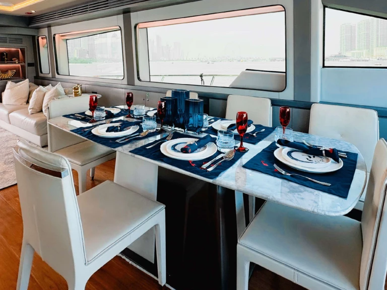Louer Yacht avec ou sans skipper  à Dubai Marina