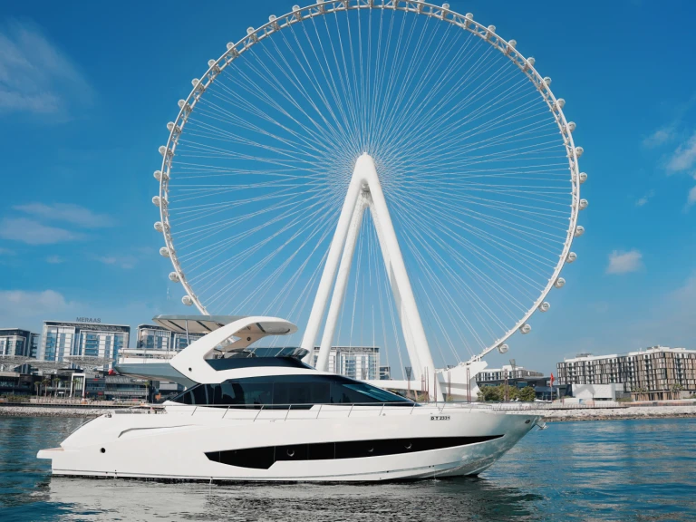  Luxury Motor Yacht X32 a louer à Dubai Marina