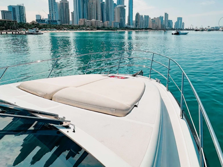 Louez un Azimut Azimut 50 X33 à Dubai Marina