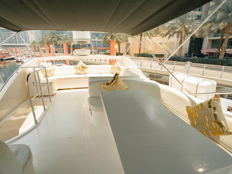 Louer Yacht avec ou sans skipper  à Dubai Marina