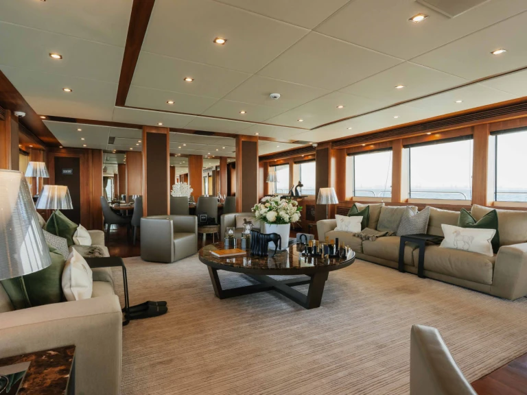 Yacht à louer à Dubai Marina au meilleur prix