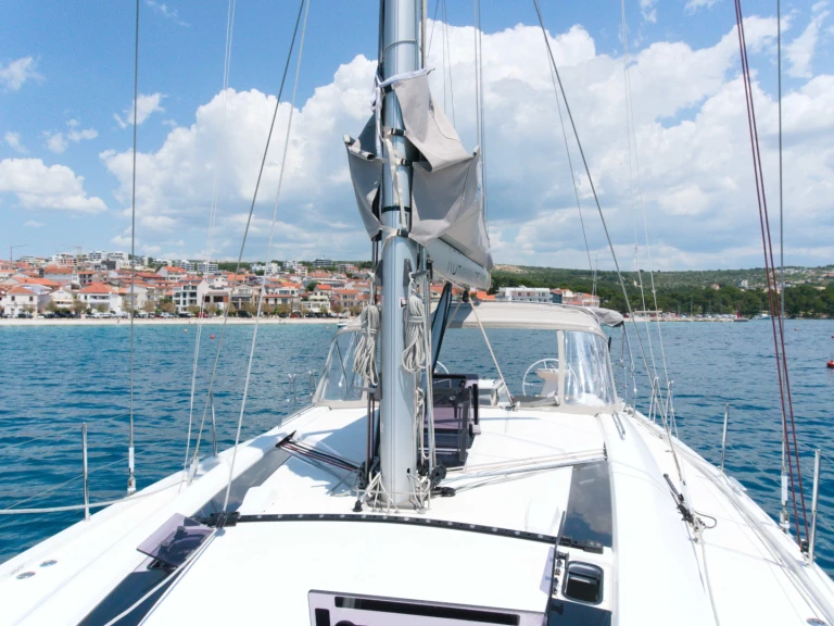 Louer Voilier avec ou sans skipper Bénéteau à Primošten