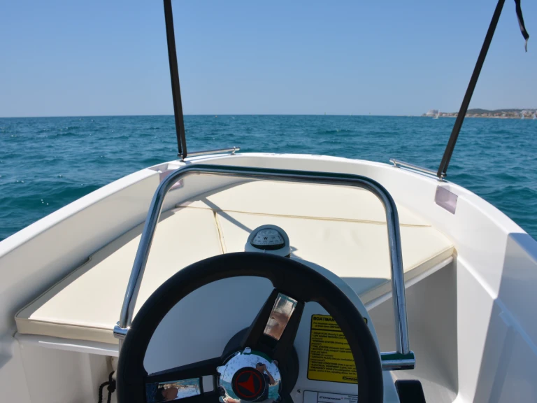 Location Bateau à moteur  avec permis