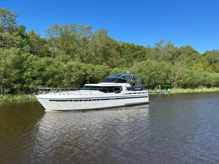 Location Bateau à moteur De Drait avec permis