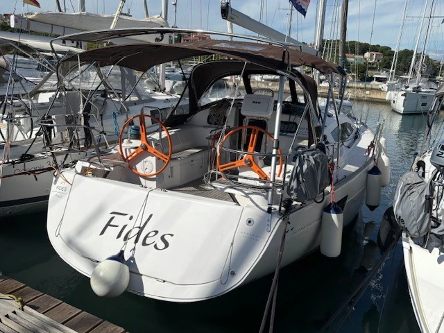 Louer Voilier avec ou sans skipper Elan à Pula