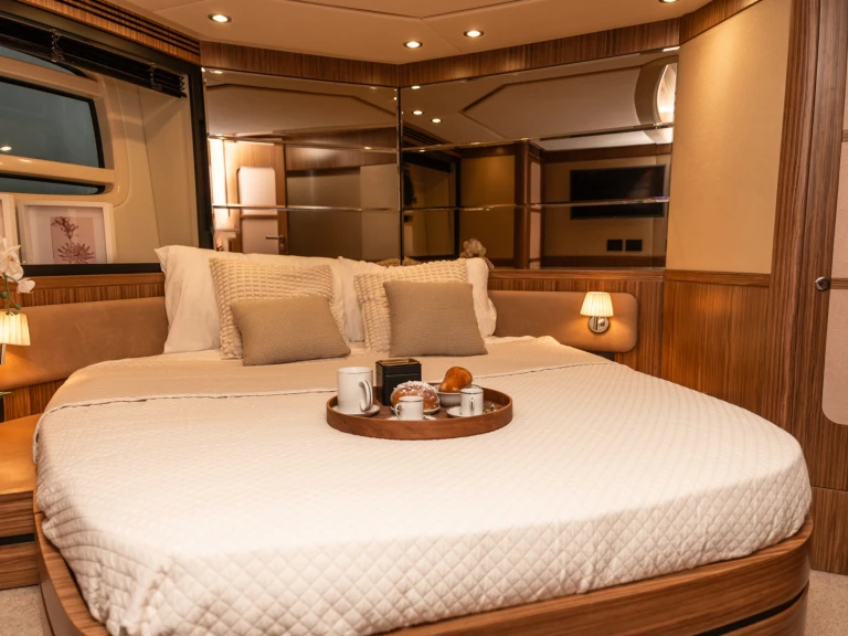 Location Bateau à moteur à Naples - Azimut Azimut Magellano 53