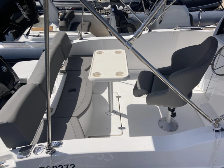 Bateau à moteur à louer à Sanguinet au meilleur prix