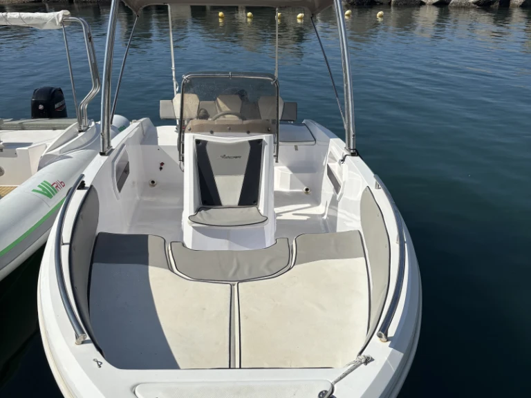 Location bateau Next Next à Salerne sur Samboat