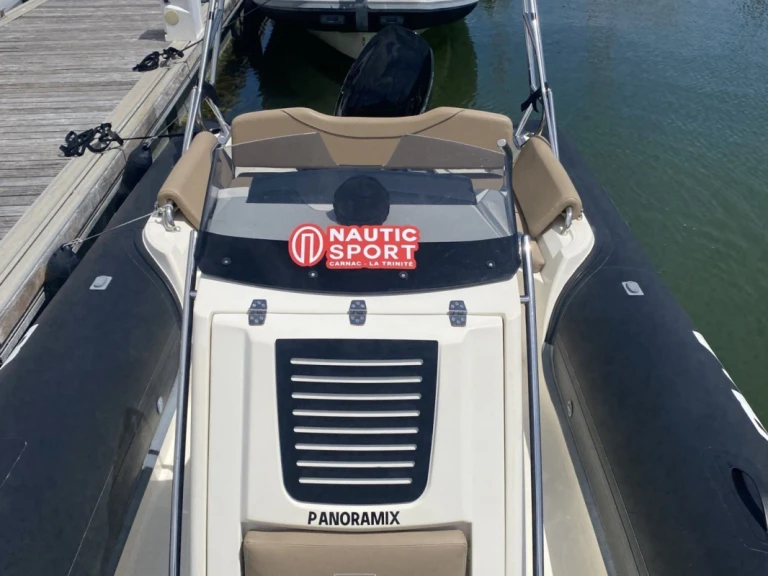 Semi-rigide à louer à La Trinité-sur-Mer au meilleur prix