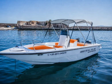 Motorboat to hire Chania at the best price