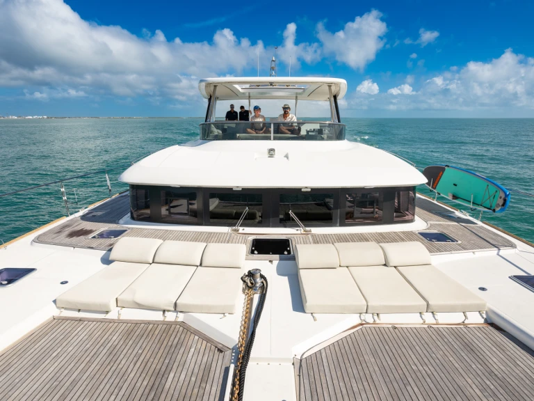 Lagoon Lagoon 630 Motor Yacht a louer à Bay Street Marina